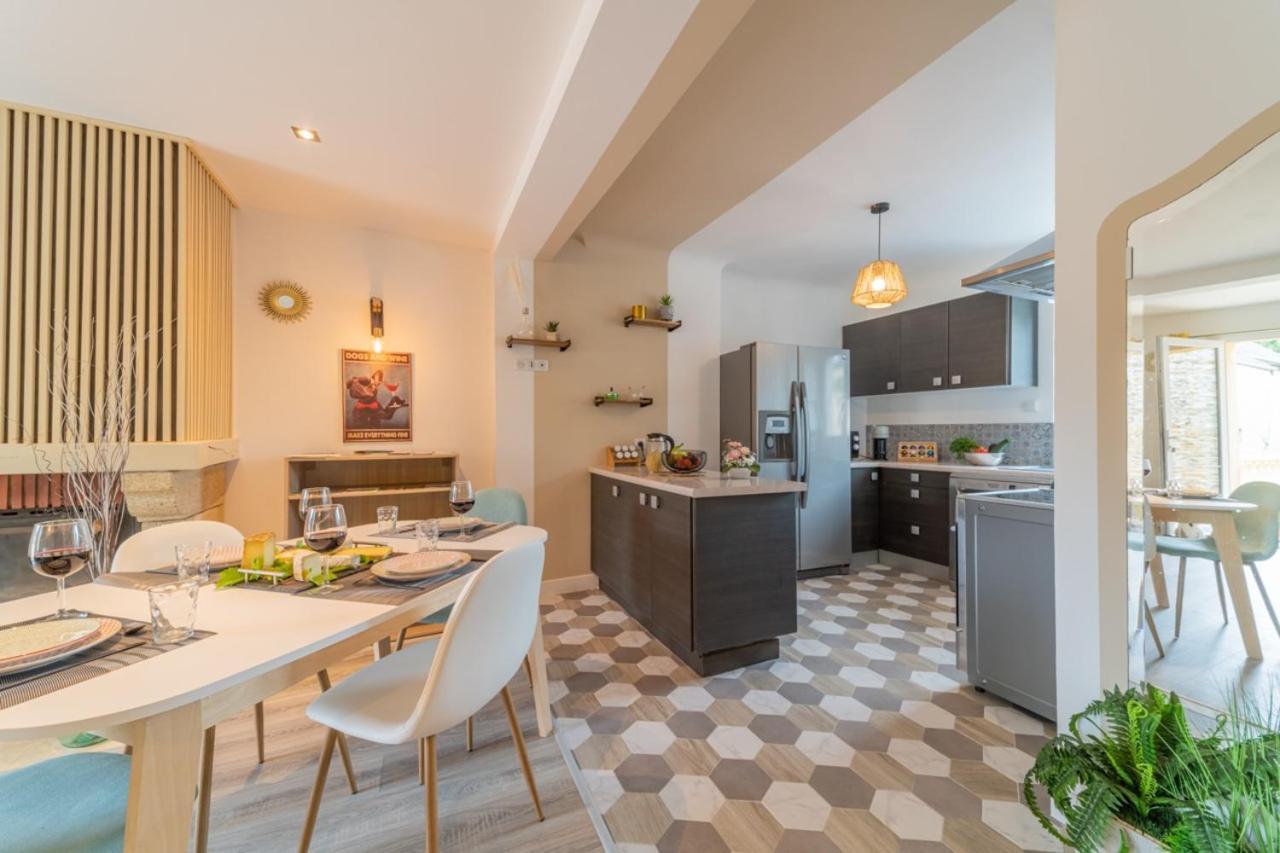 Cote Cour, 3 Chambres, Terrasses, Jardin Prive Avec Terrain De Petanque, Cave Voutee Корголуэн Экстерьер фото