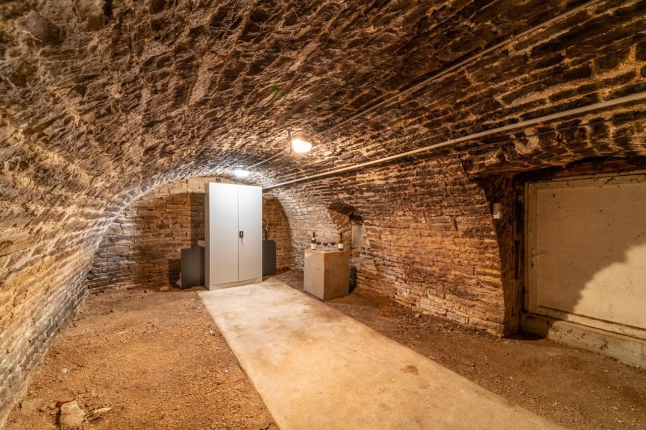 Cote Cour, 3 Chambres, Terrasses, Jardin Prive Avec Terrain De Petanque, Cave Voutee Корголуэн Экстерьер фото